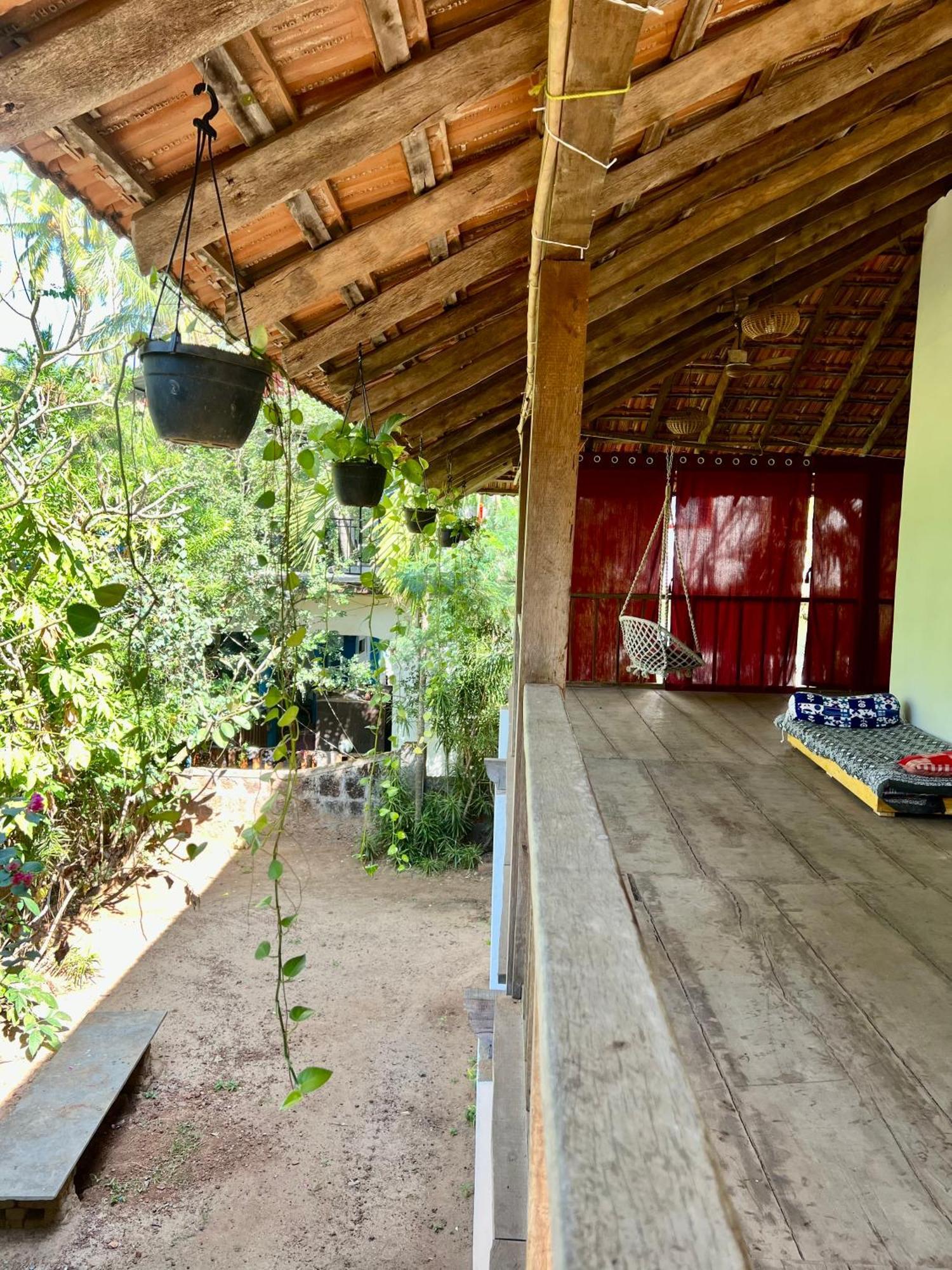 The Sunset Chalet Anjuna Exterior foto